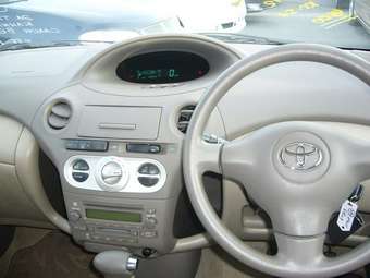 2004 Toyota Platz For Sale