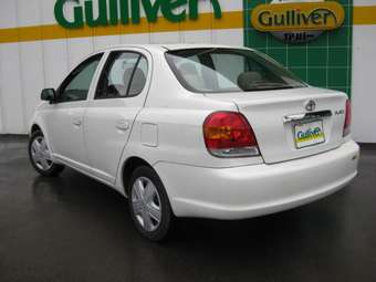 2004 Toyota Platz Pictures