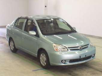 2004 Toyota Platz Photos