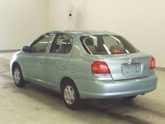 2004 Toyota Platz Photos