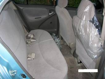 2004 Toyota Platz For Sale