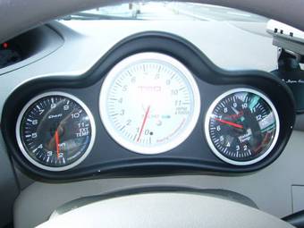 2004 Toyota Platz Photos