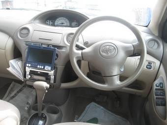 2004 Toyota Platz For Sale