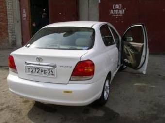 2004 Toyota Platz Photos