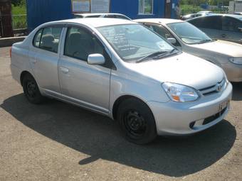 2004 Toyota Platz For Sale