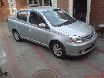 2004 Toyota Platz For Sale