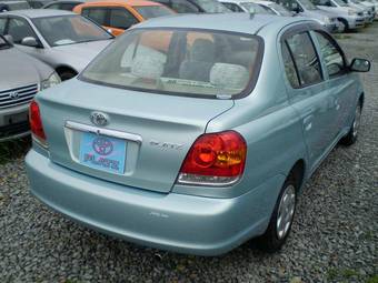 2004 Toyota Platz Photos