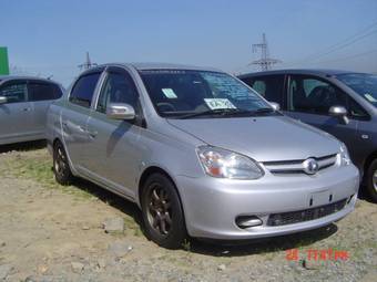 2004 Toyota Platz Photos