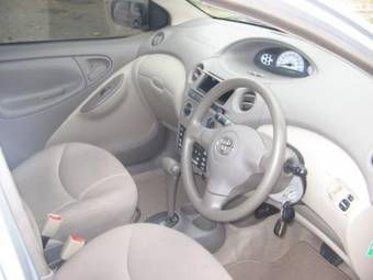 2004 Toyota Platz For Sale