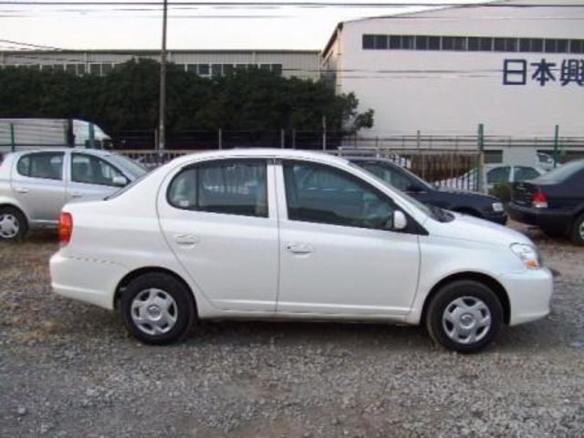 2005 Toyota Platz