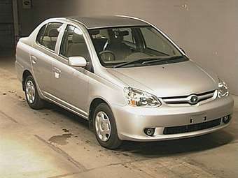 2005 Toyota Platz Photos