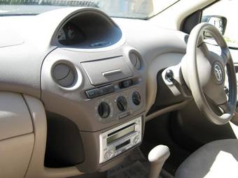 2005 Toyota Platz For Sale