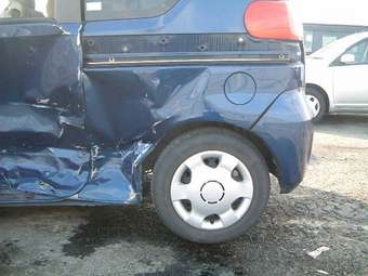 2004 Toyota Porte Pictures