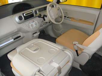 2004 Toyota Porte For Sale