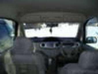 2004 Toyota Porte Pictures