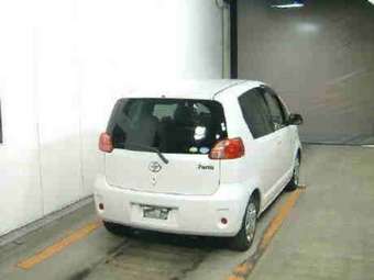 2004 Toyota Porte Pics