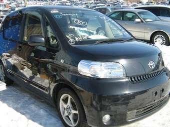 2004 Toyota Porte For Sale