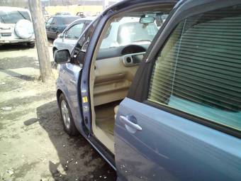 2004 Toyota Porte Pictures