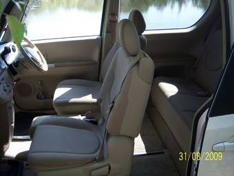 2004 Toyota Porte Photos