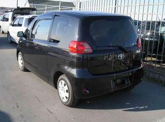 2005 Toyota Porte Wallpapers