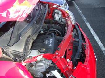 2005 Toyota Porte Pictures