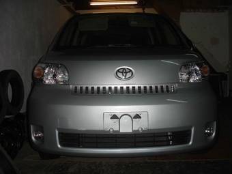 2005 Toyota Porte Pictures
