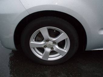 2005 Toyota Porte Wallpapers