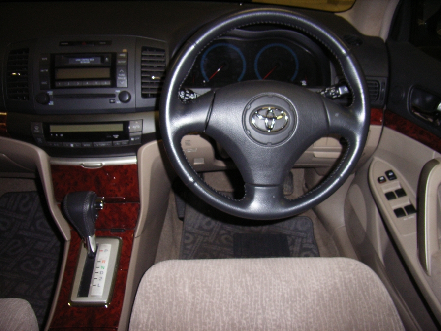 2001 Toyota Premio Photos