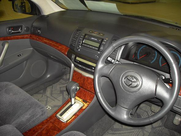 2001 Toyota Premio Photos