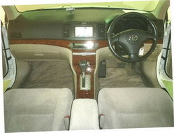 2002 Toyota Premio Pictures