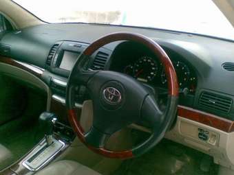 2002 Toyota Premio Photos