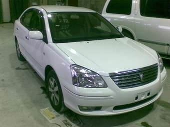 2002 Toyota Premio Pictures