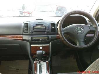 2002 Toyota Premio Photos