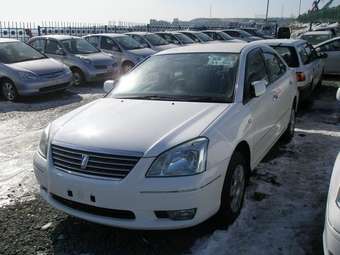 2002 Toyota Premio Pictures