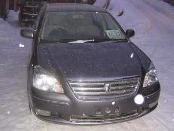 2002 Toyota Premio Pictures