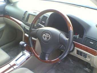 2002 Toyota Premio Pictures