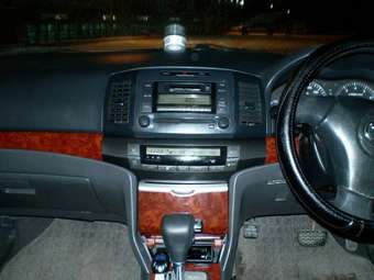 2002 Toyota Premio Photos