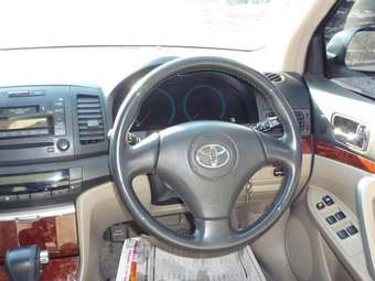 2002 Toyota Premio Pictures
