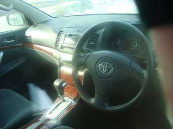 2002 Toyota Premio Images