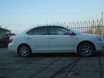 2002 Toyota Premio Pictures