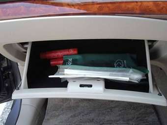 2002 Toyota Premio Pictures