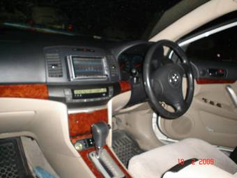 2002 Toyota Premio Pictures