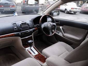 2002 Toyota Premio Photos