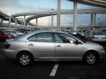 2002 Toyota Premio Pictures