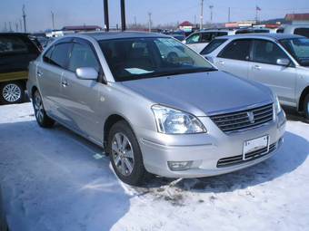 2002 Toyota Premio Pics