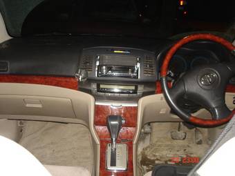 2002 Toyota Premio Pictures