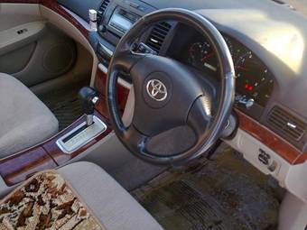 2002 Toyota Premio Photos