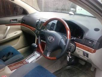 2002 Toyota Premio Photos