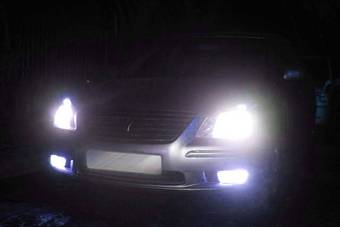 2002 Toyota Premio Photos