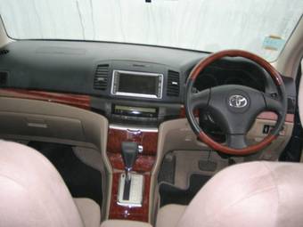2002 Toyota Premio Pics